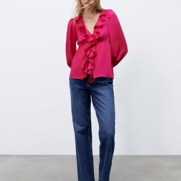 NEW ZARA‎ WOMAN SIZE L RUFFLED BLOUSE TOP FUCHSIA V NECK LONG SLEEVE - Picture 2 of 8